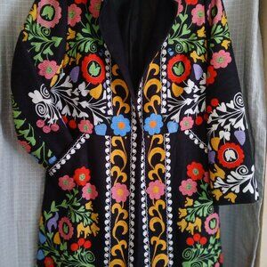 Coat Women's Medium "Flory Day " Mid Length Nero Collar Floral